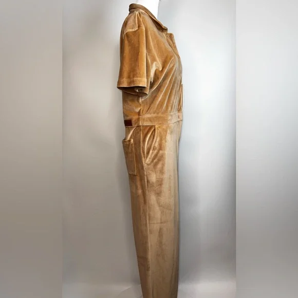 💖NWT RIVET UTILITY ICON VELOUR JUMPSUIT IN CAMEL COLOR SIZE L(10-12) - Picture 5 of 16